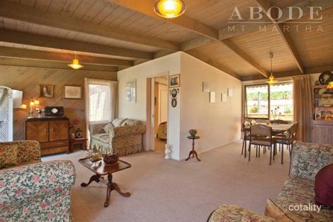 Property photo of 40 St Ives Grove Mount Martha VIC 3934