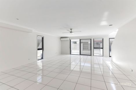 Property photo of 9/24 Ebert Parade Lawnton QLD 4501