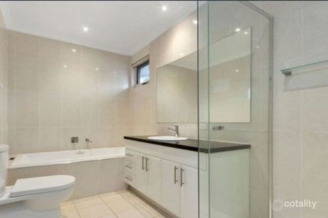 Property photo of 10 Woorrwarren Lane Blackburn VIC 3130