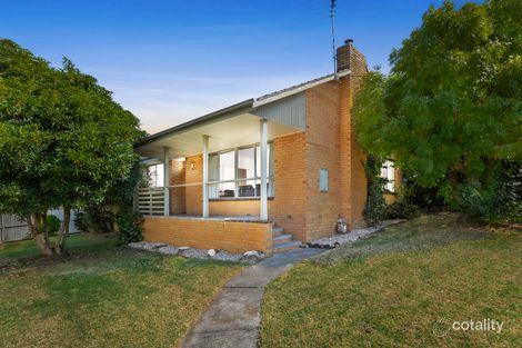 Property photo of 11 Chaucer Street Hamlyn Heights VIC 3215
