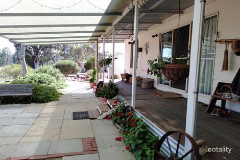 130 Bellrock Rd, Kokeby, WA 6304