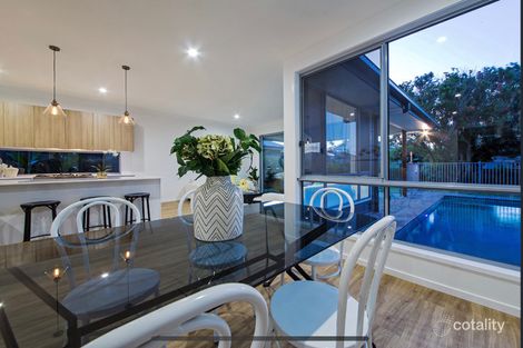 Property photo of 79 Besham Parade Wynnum QLD 4178