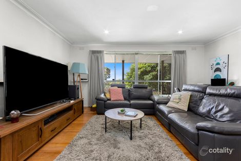 Property photo of 11 Chaucer Street Hamlyn Heights VIC 3215