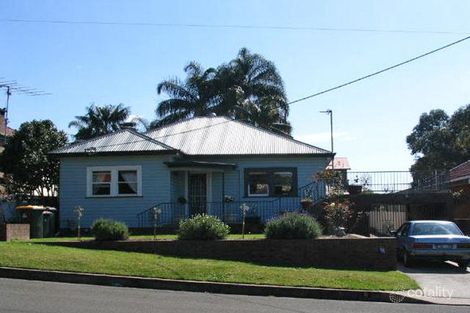 6 Hamilton St, Fairy Meadow, NSW 2519