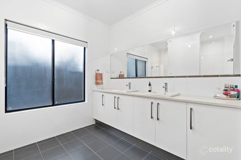 Property photo of 14 Robertson Court St Clair SA 5011