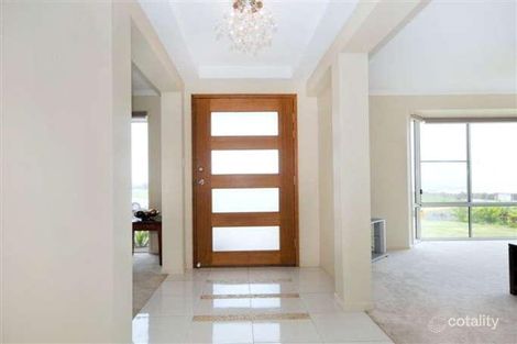 Property photo of 19 Kalimna Drive Highfields QLD 4352