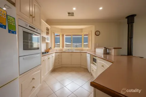 Property photo of 52 Genoa Place Wallaroo SA 5556