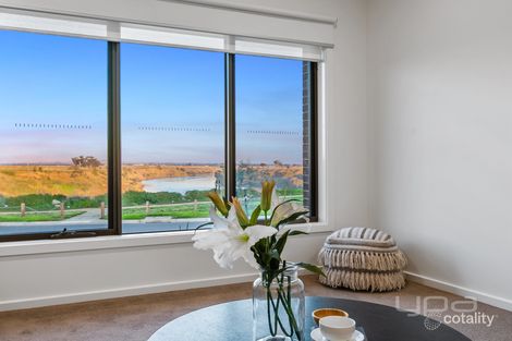 Property photo of 94 Marriott Boulevard Weir Views VIC 3338