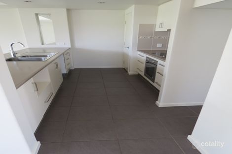 Property photo of 1/6 Desgrand Street Emerald QLD 4720