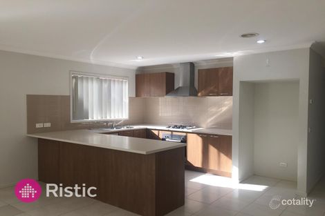 Property photo of 19 Sanctum Circuit Doreen VIC 3754