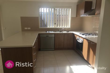 Property photo of 19 Sanctum Circuit Doreen VIC 3754