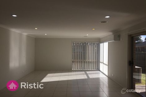 Property photo of 19 Sanctum Circuit Doreen VIC 3754
