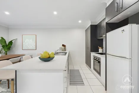 Property photo of 16/11 Clarke Road Park Ridge QLD 4125