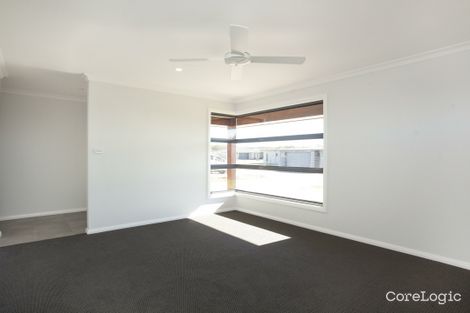 Property photo of 19 Tropicbird Crescent Old Bar NSW 2430