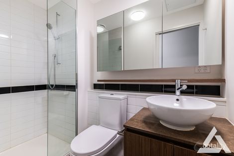 Property photo of 2216/350 William Street Melbourne VIC 3000