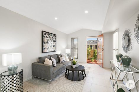 Property photo of 66 Wicker Road Park Ridge QLD 4125