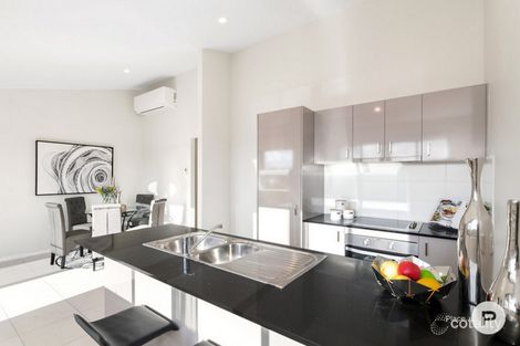 Property photo of 66 Wicker Road Park Ridge QLD 4125