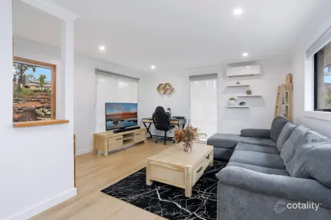 Property photo of 48 Cooriengah Heights Road Engadine NSW 2233