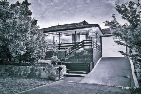 Property photo of 14 Valley View Crescent Berwick VIC 3806