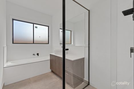 Property photo of 14 Duffy Avenue Doreen VIC 3754