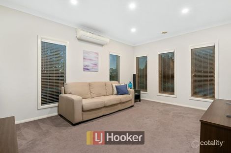 Property photo of 15 Waldo Avenue Cranbourne North VIC 3977