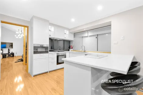 Property photo of 2 Alpha Close Hampton Park VIC 3976