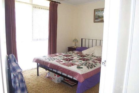 Property photo of 66 James Cook Avenue Howlong NSW 2643