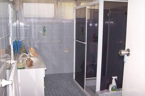 Property photo of 44 Laxton Crescent Belmont North NSW 2280