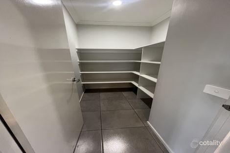Property photo of 28 Bellerive Crescent Strathtulloh VIC 3338