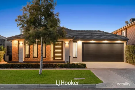 Property photo of 49 Trillium Boulevard Cranbourne North VIC 3977