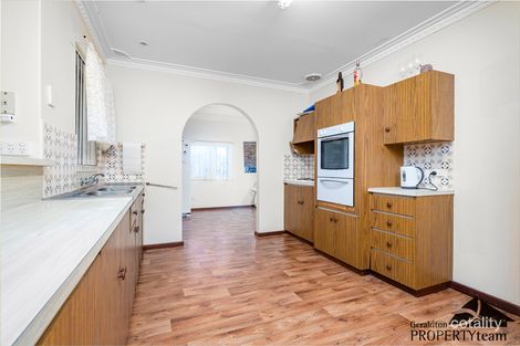 Property photo of 11 Thomas Avenue Geraldton WA 6530