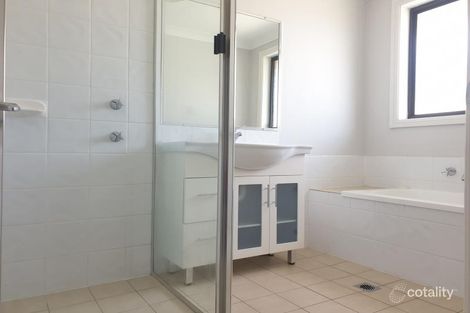 Property photo of 11 Falcon Drive Calala NSW 2340
