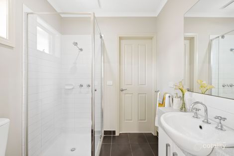 Property photo of 2/4 Burchall Crescent Rowville VIC 3178