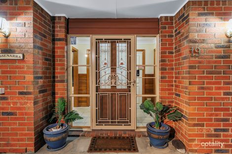 Property photo of 19 Earlston Circuit Cranbourne VIC 3977