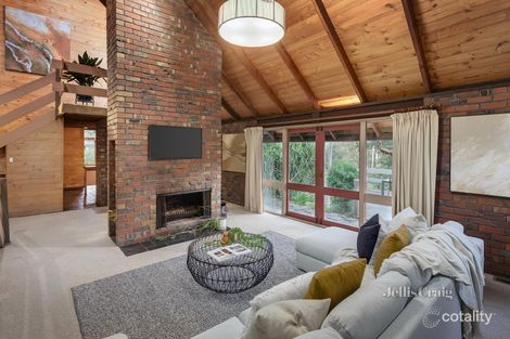Property photo of 128 Scenic Crescent Eltham North VIC 3095