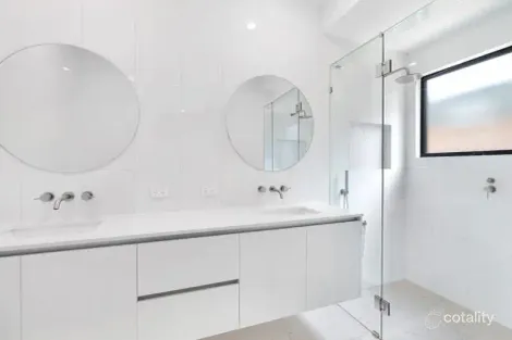 Property photo of 10 Lakeview Street Smithfield QLD 4878