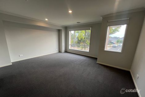 Property photo of 28 Bellerive Crescent Strathtulloh VIC 3338