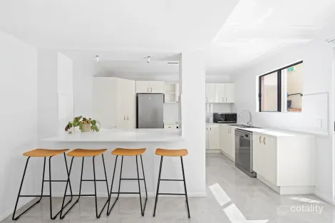 Property photo of 13/2200 Logan Road Upper Mount Gravatt QLD 4122