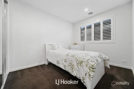 Property photo of 49 Trillium Boulevard Cranbourne North VIC 3977
