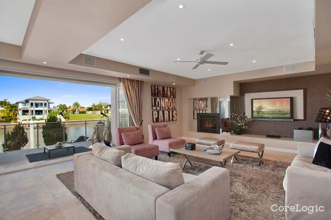 Property photo of 2323 Cressbrook Drive Hope Island QLD 4212