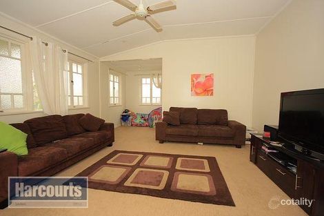 Property photo of 76 Pascoe Street Mitchelton QLD 4053