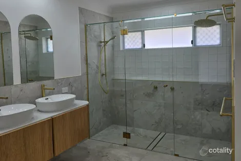 Property photo of 39 Henley Drive Highfields QLD 4352