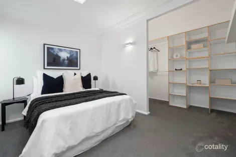 Property photo of 36 Mitchell Street Chifley NSW 2036