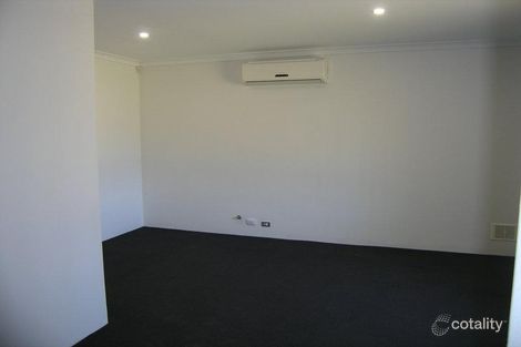 Property photo of 20 Hemingway Drive Camillo WA 6111