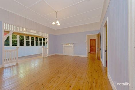 Property photo of 5 Swallow Court Newtown QLD 4350