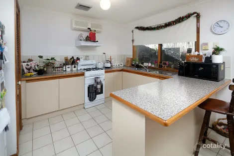 Property photo of 2/6 Chatterley Court Frankston VIC 3199