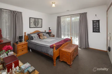 Property photo of 2/6 Chatterley Court Frankston VIC 3199