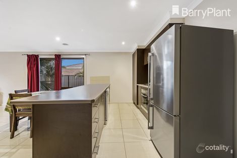 Property photo of 13 Kinnear Avenue Tarneit VIC 3029