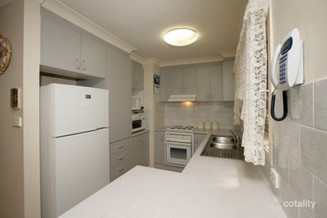 Property photo of 8 Girraween Mews Glenfield Park NSW 2650