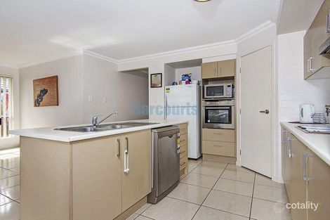 11 Ravensbourne Cct, Waterford, QLD 4133